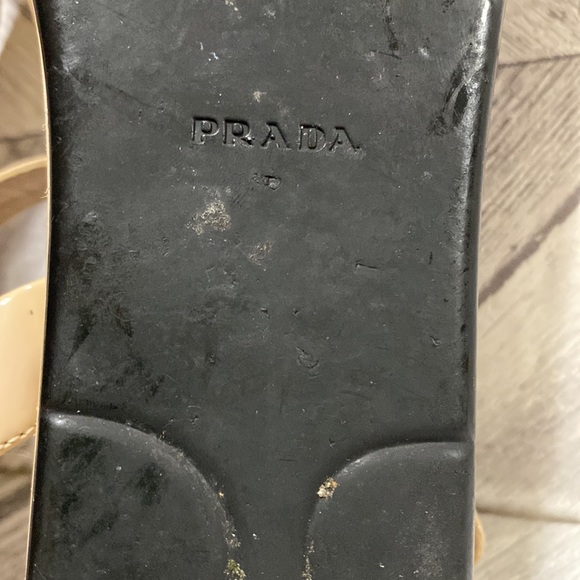 PRADA PATENT LEATHER SANDALS COLOR BEIGE SIZE 40 - Picture 6 of 6